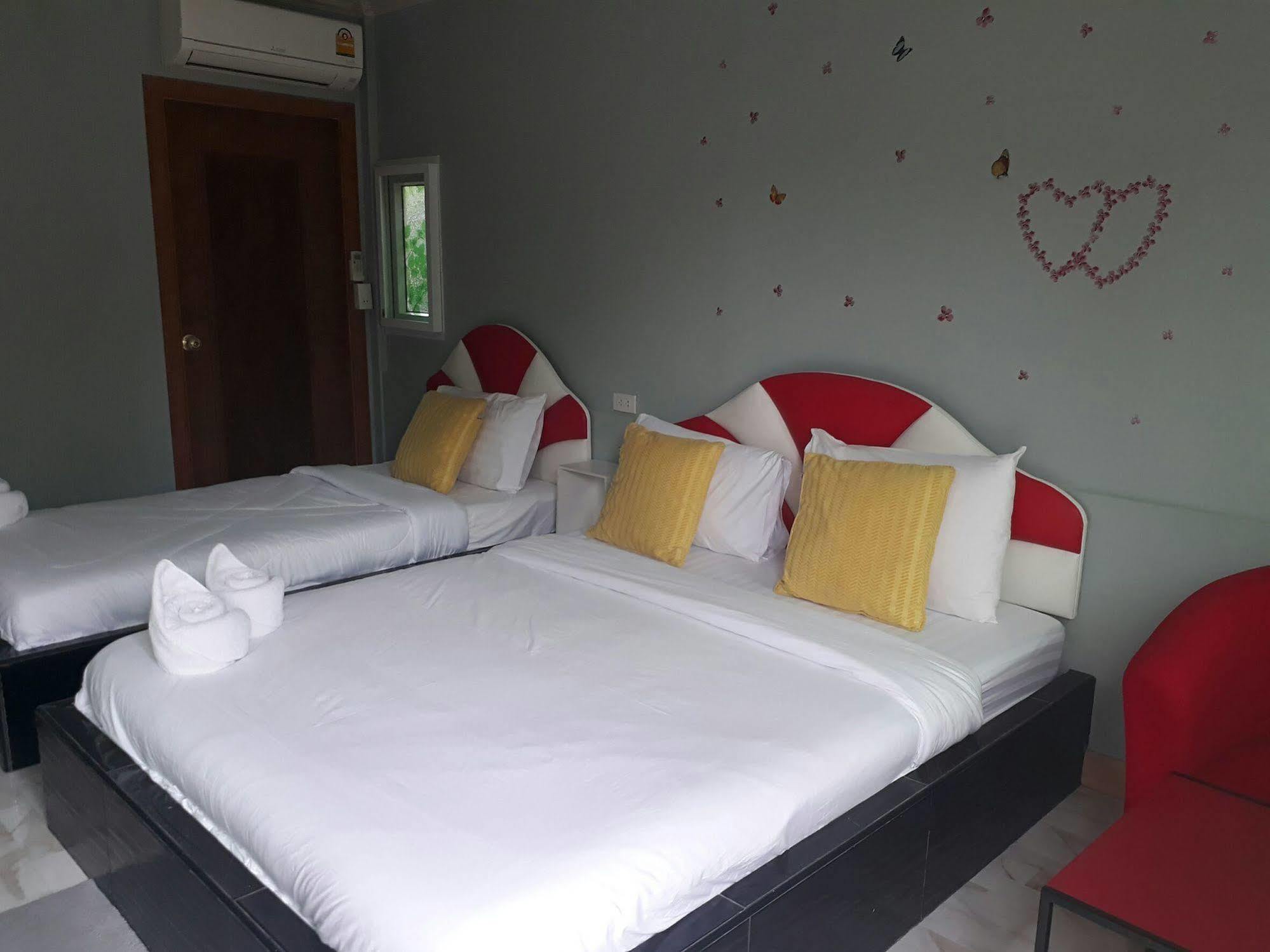 Goodview Resort & Camping Ban Kaeng Raboet Exteriör bild